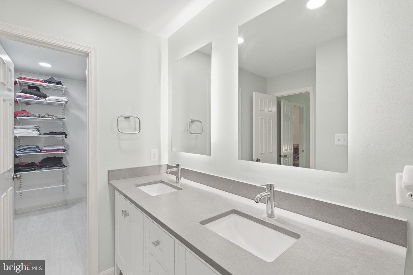 6086 Heatherwood Drive photo 31