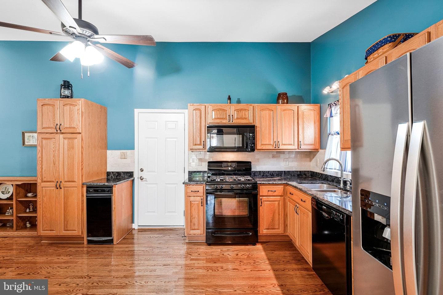 6615 Crayford Street photo 4