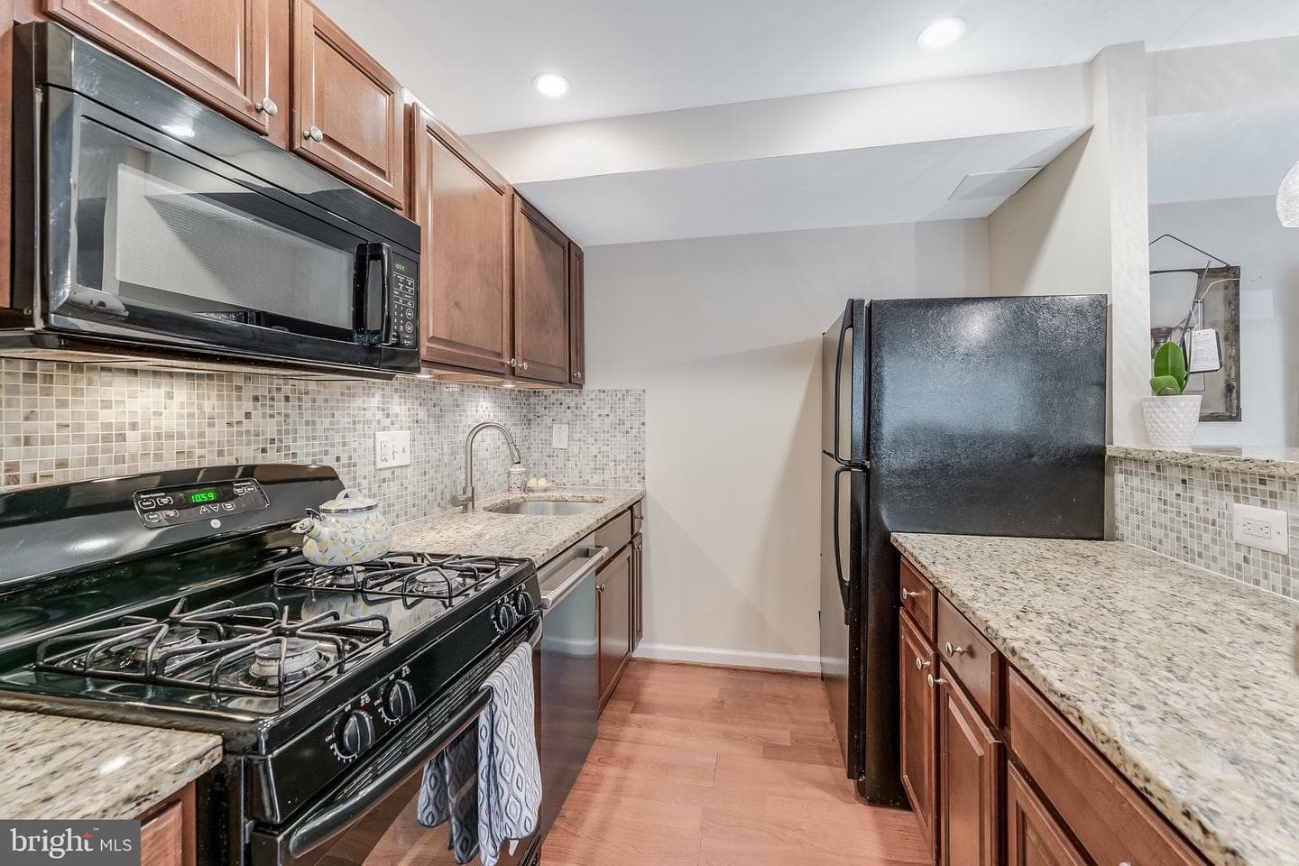 7604 Savannah Street #t1 photo 9