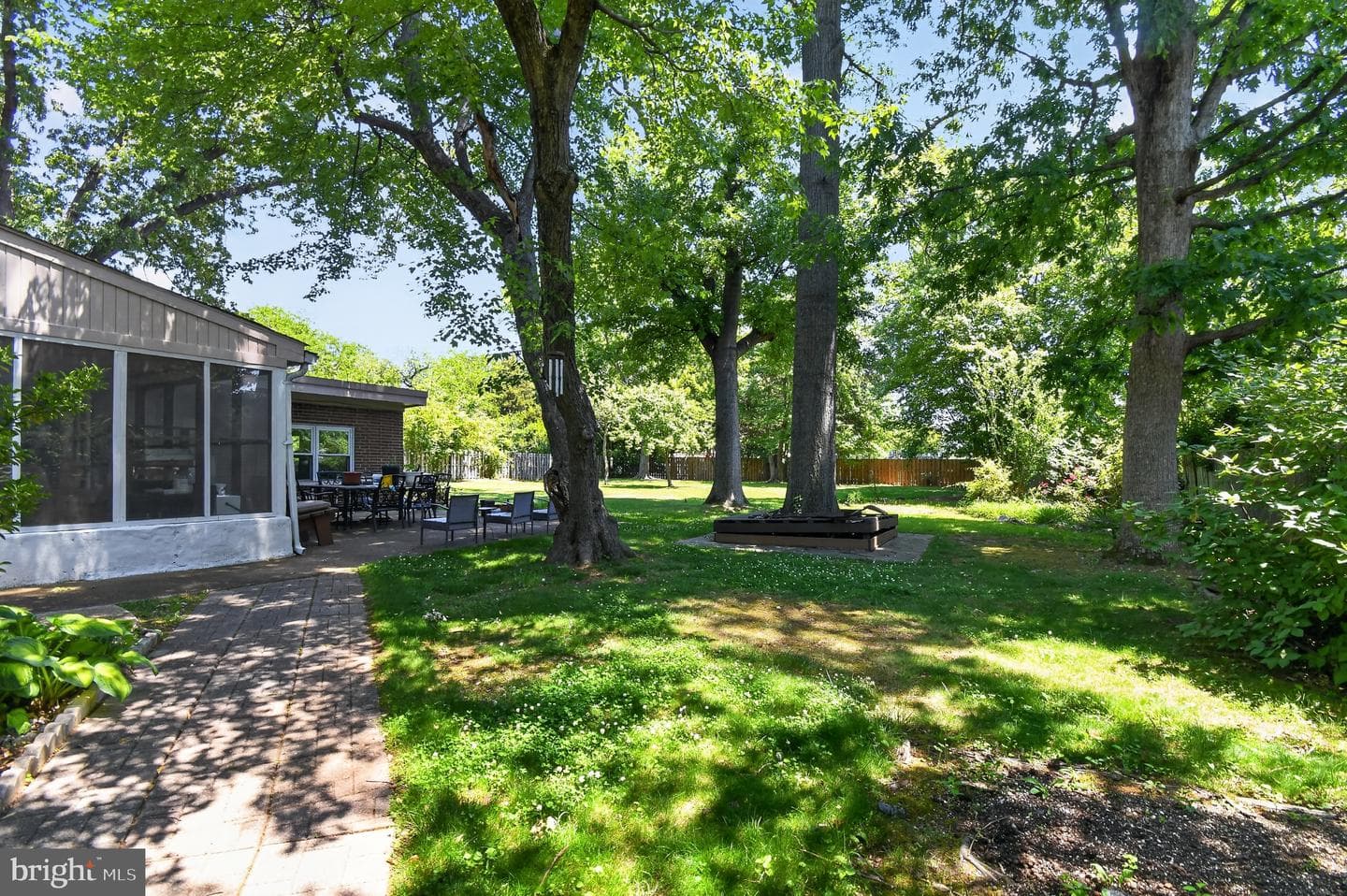 5013 Lincoln Avenue photo 29