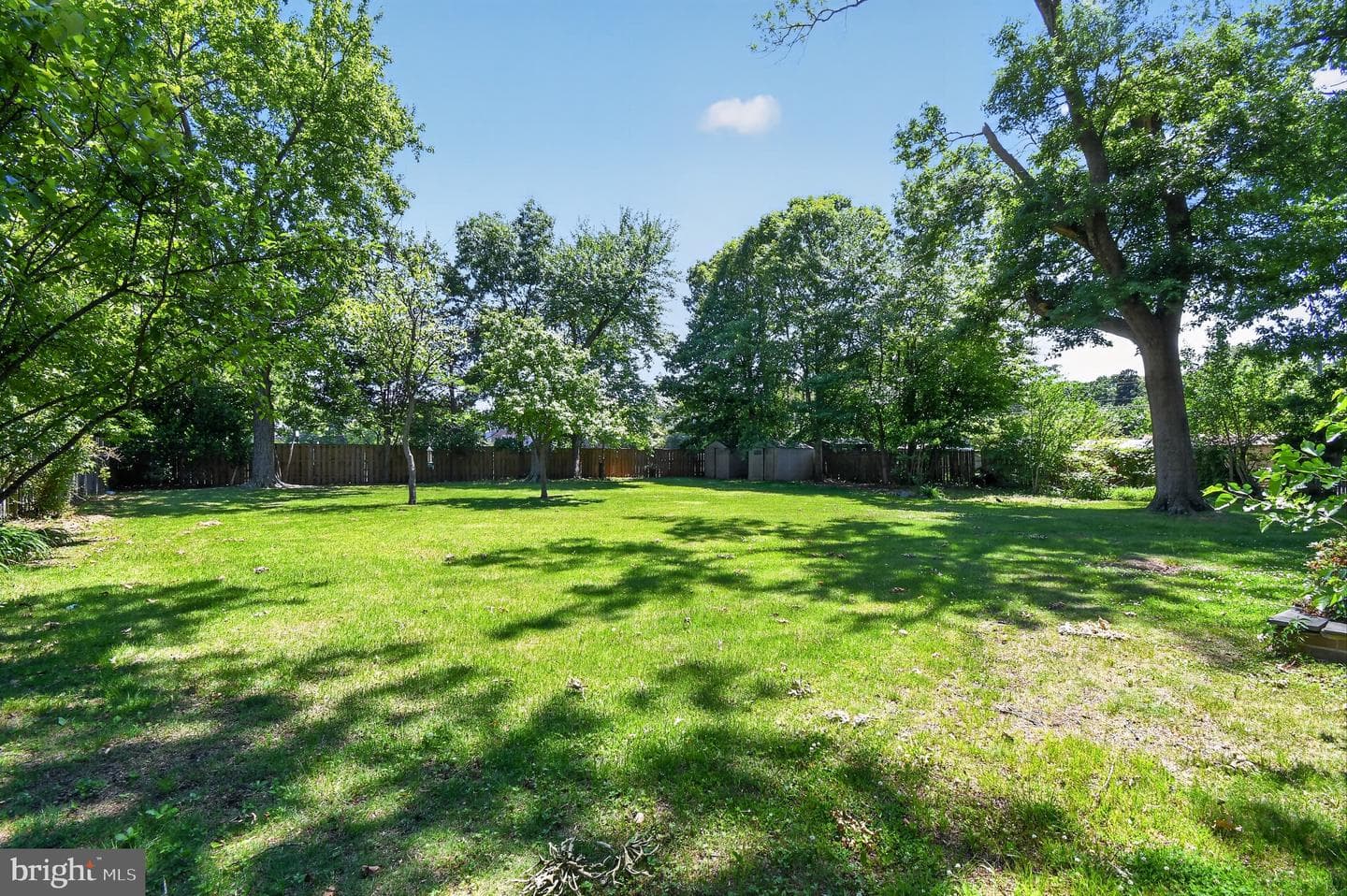 5013 Lincoln Avenue photo 32