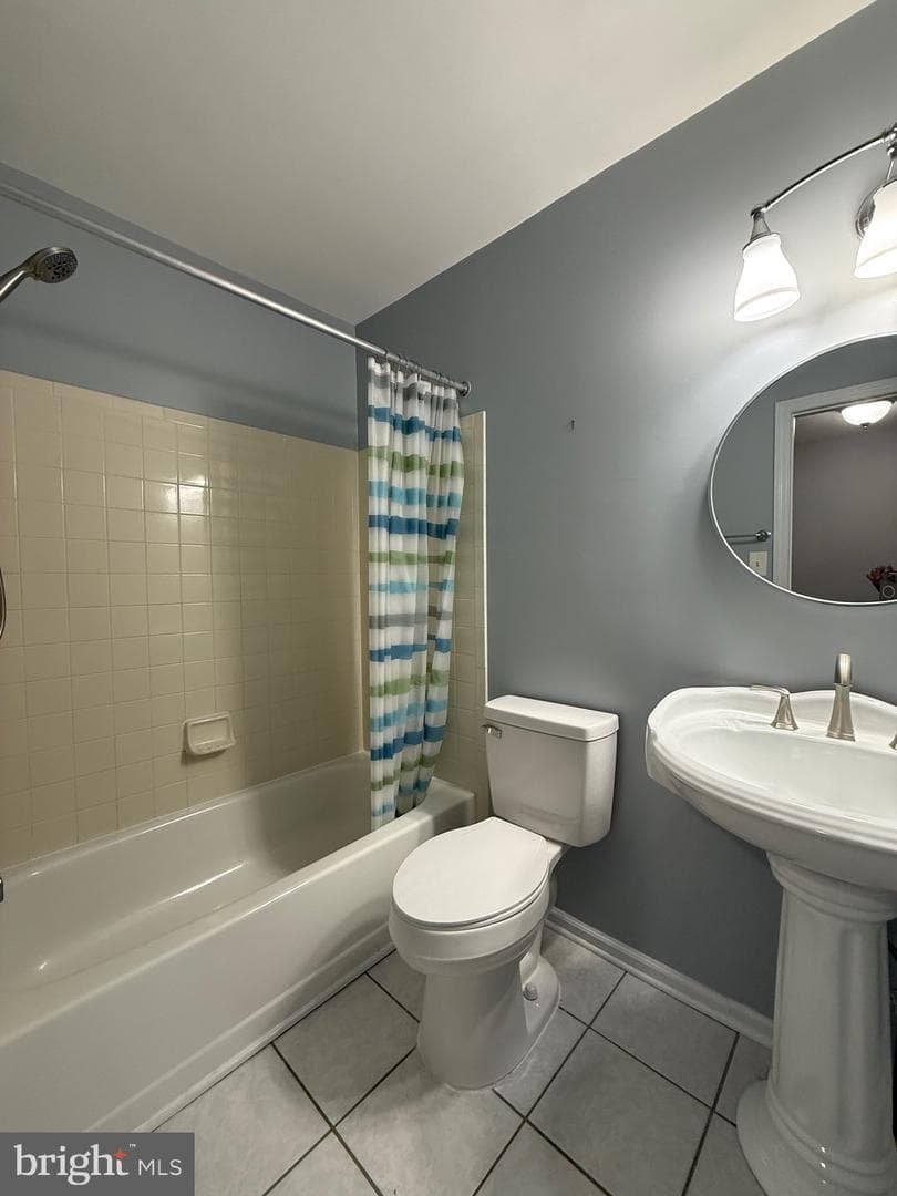 5650 Ridge View Drive photo 16