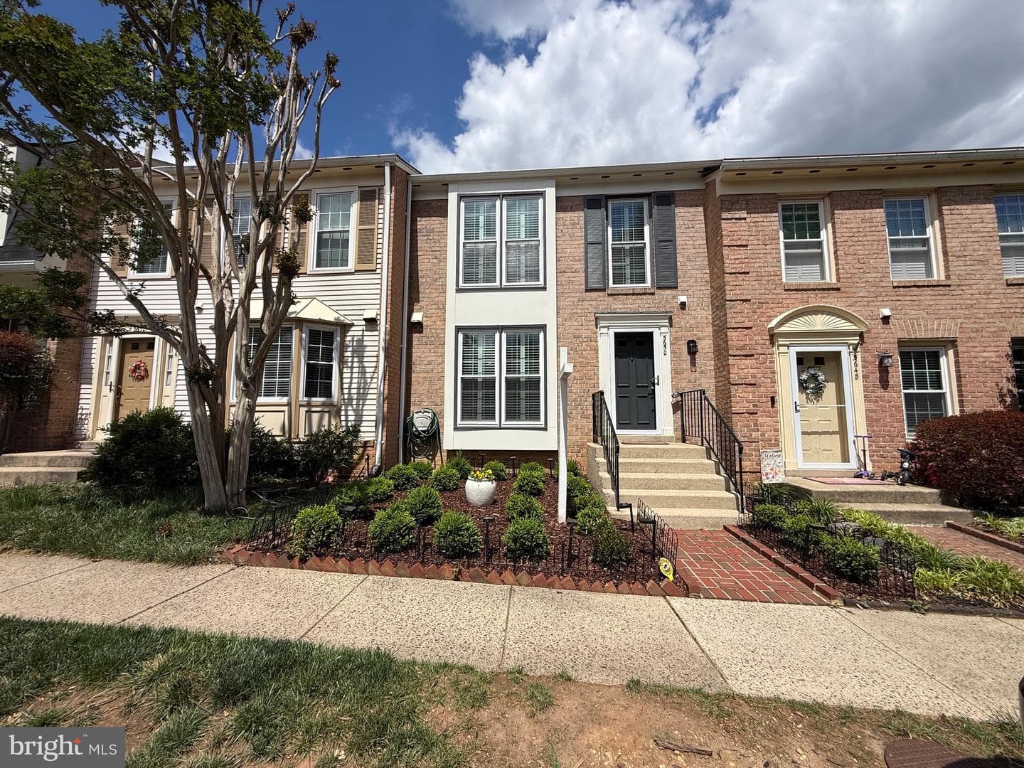 5650 Ridge View Drive photo 2