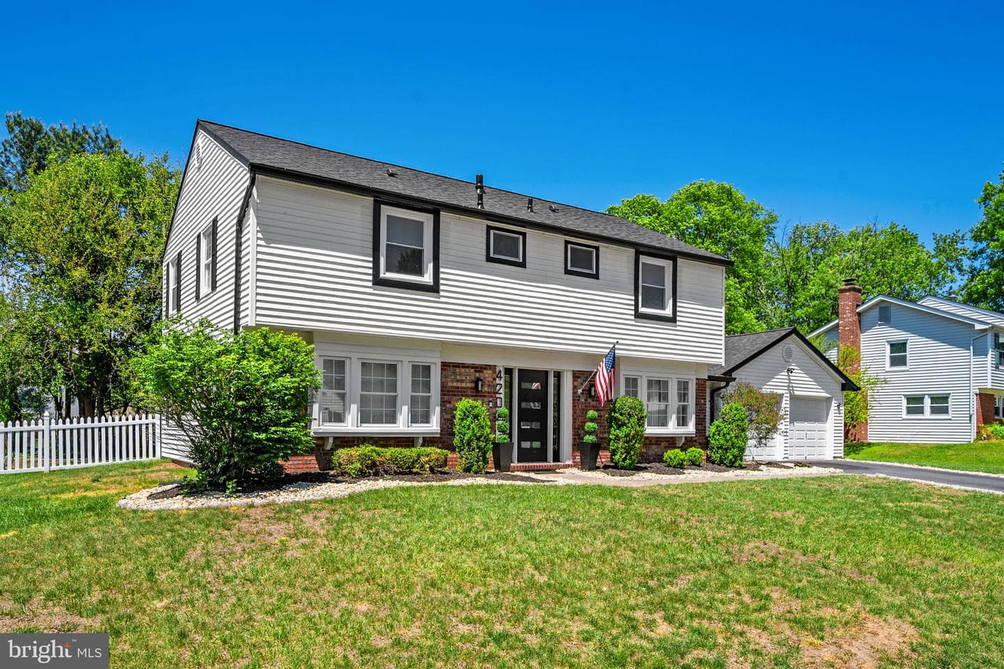 4202 Minstrell Lane photo 4