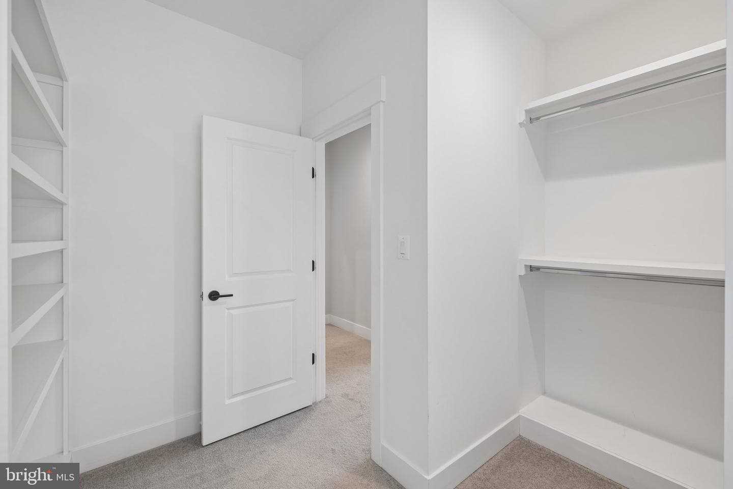 2336 N Oak Street photo 65