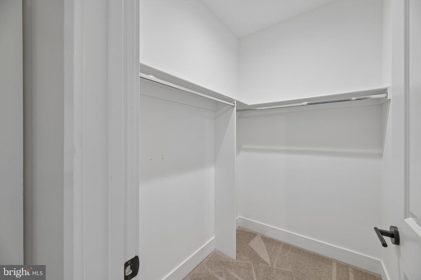 2336 N Oak Street photo 82