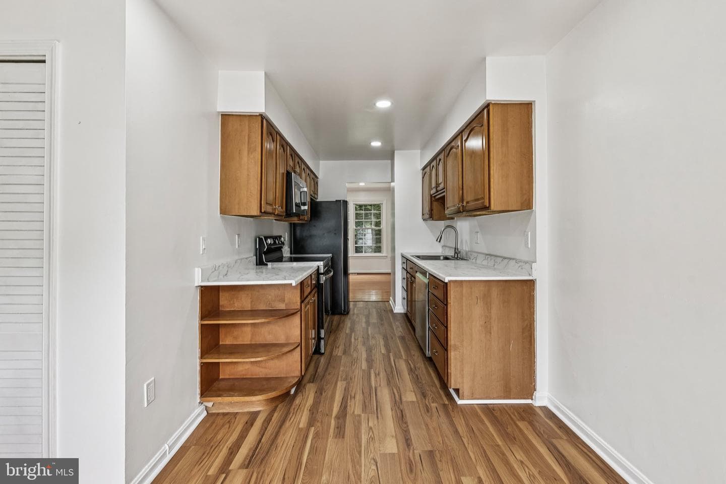 6312 Teakwood Court photo 13