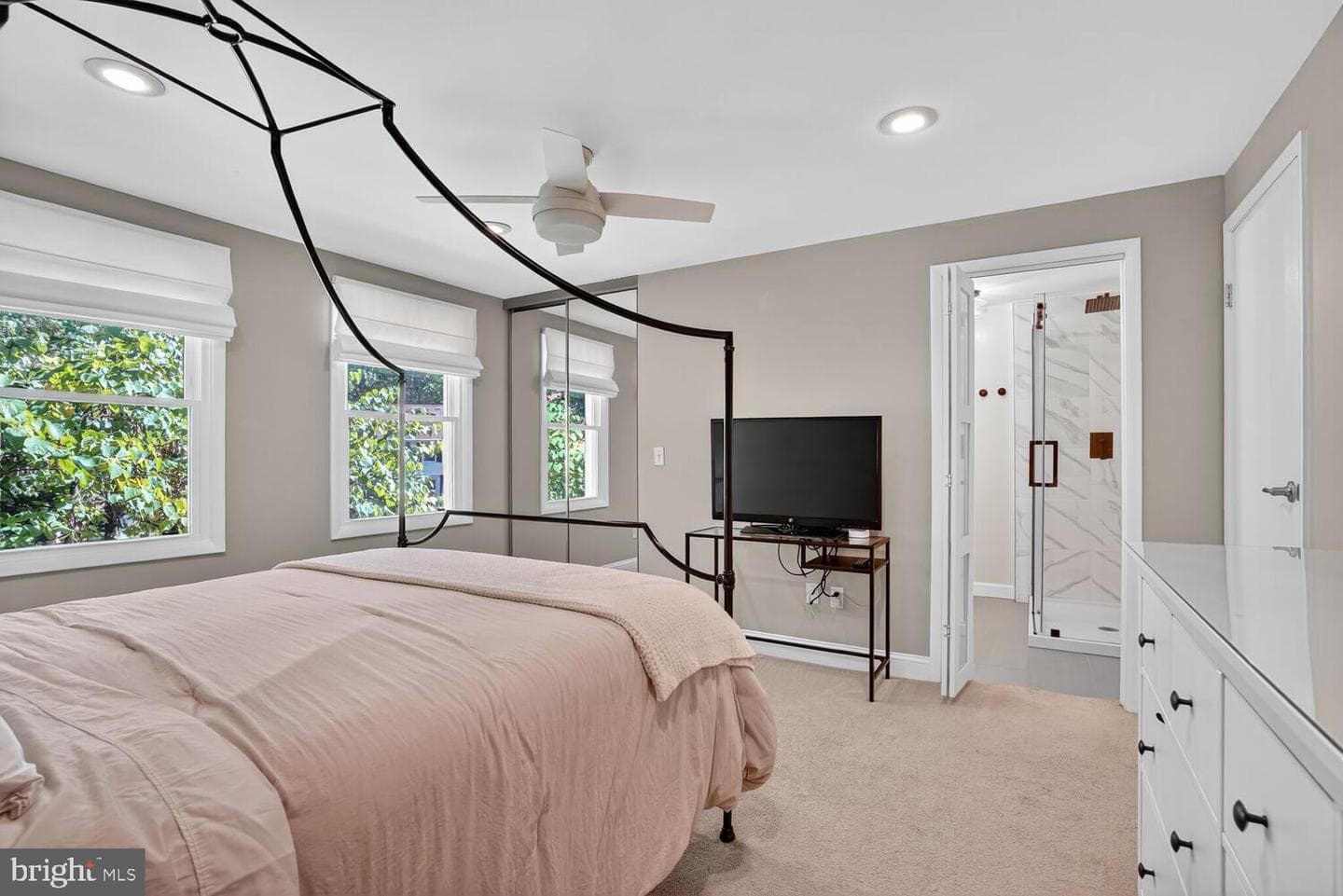 2922 Bridgehampton Court photo 16