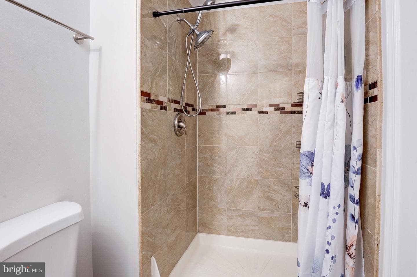 7832 Gum Springs Village Drive photo 26
