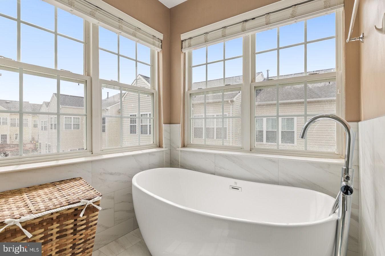 12957 Wood Crescent Circle photo 33