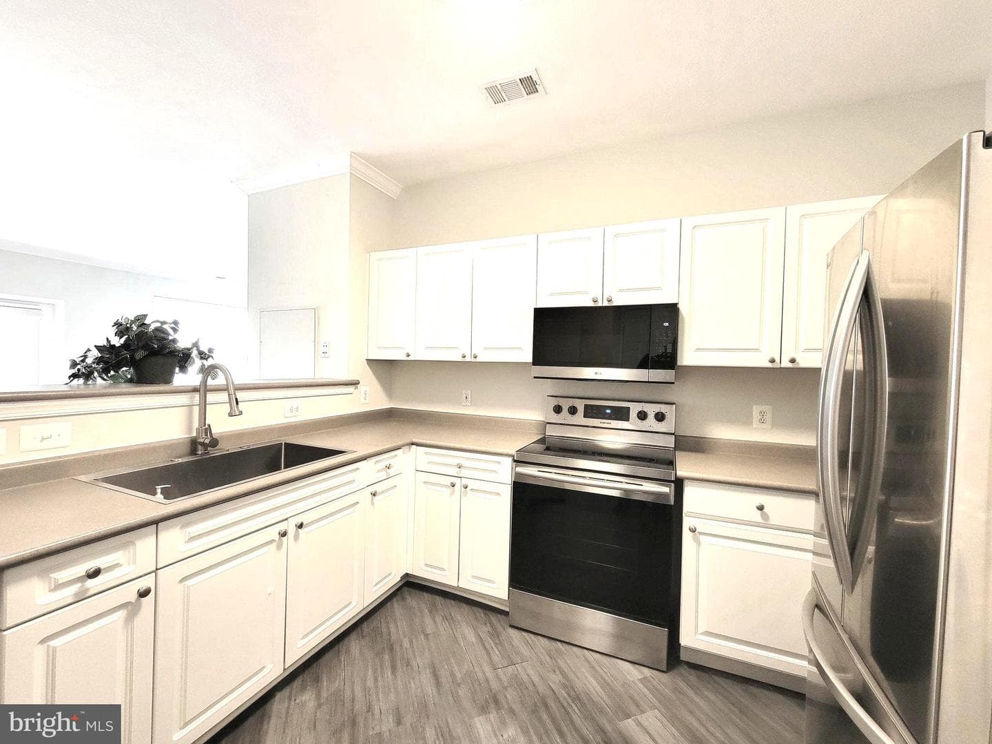 3009 Nicosh Circle #4301 photo 6