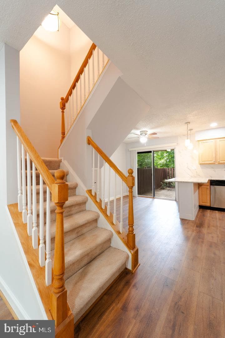 2221 Southgate Square photo 10