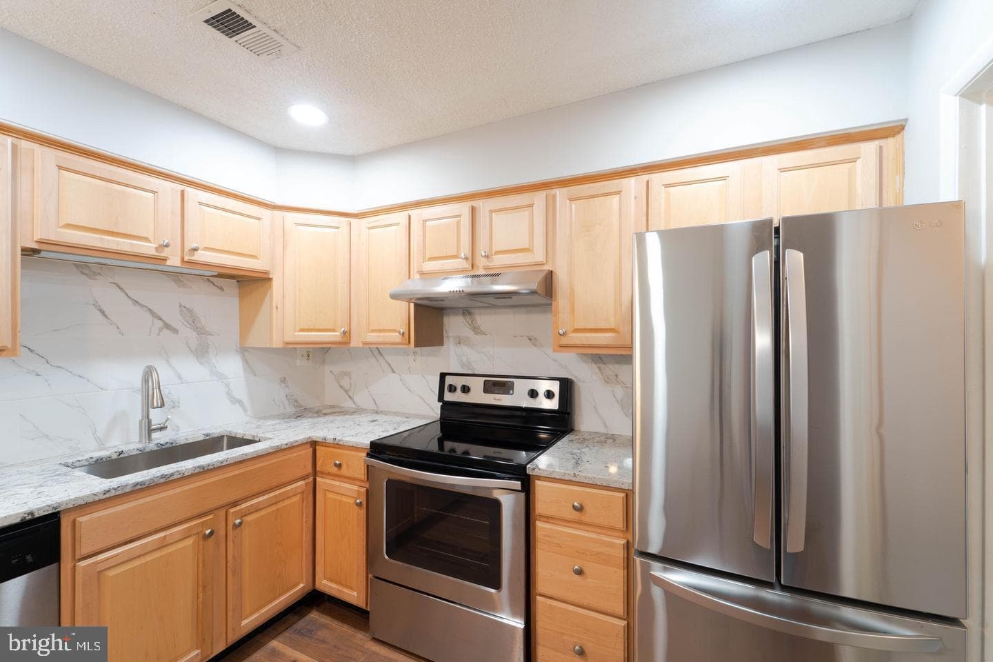 2221 Southgate Square photo 14