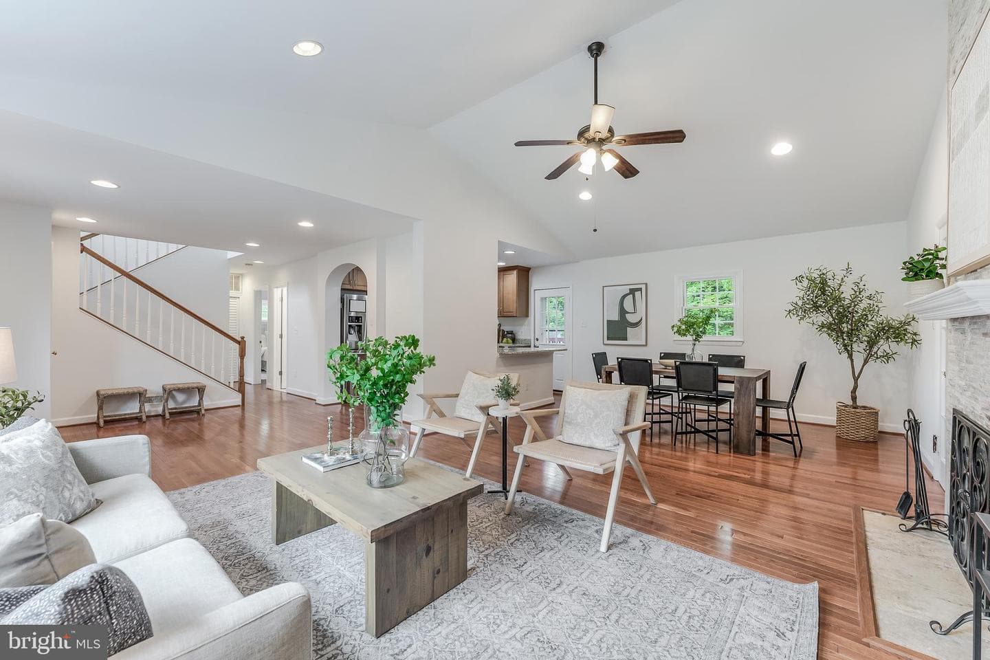 3447 Little Hunting Creek Drive photo 4