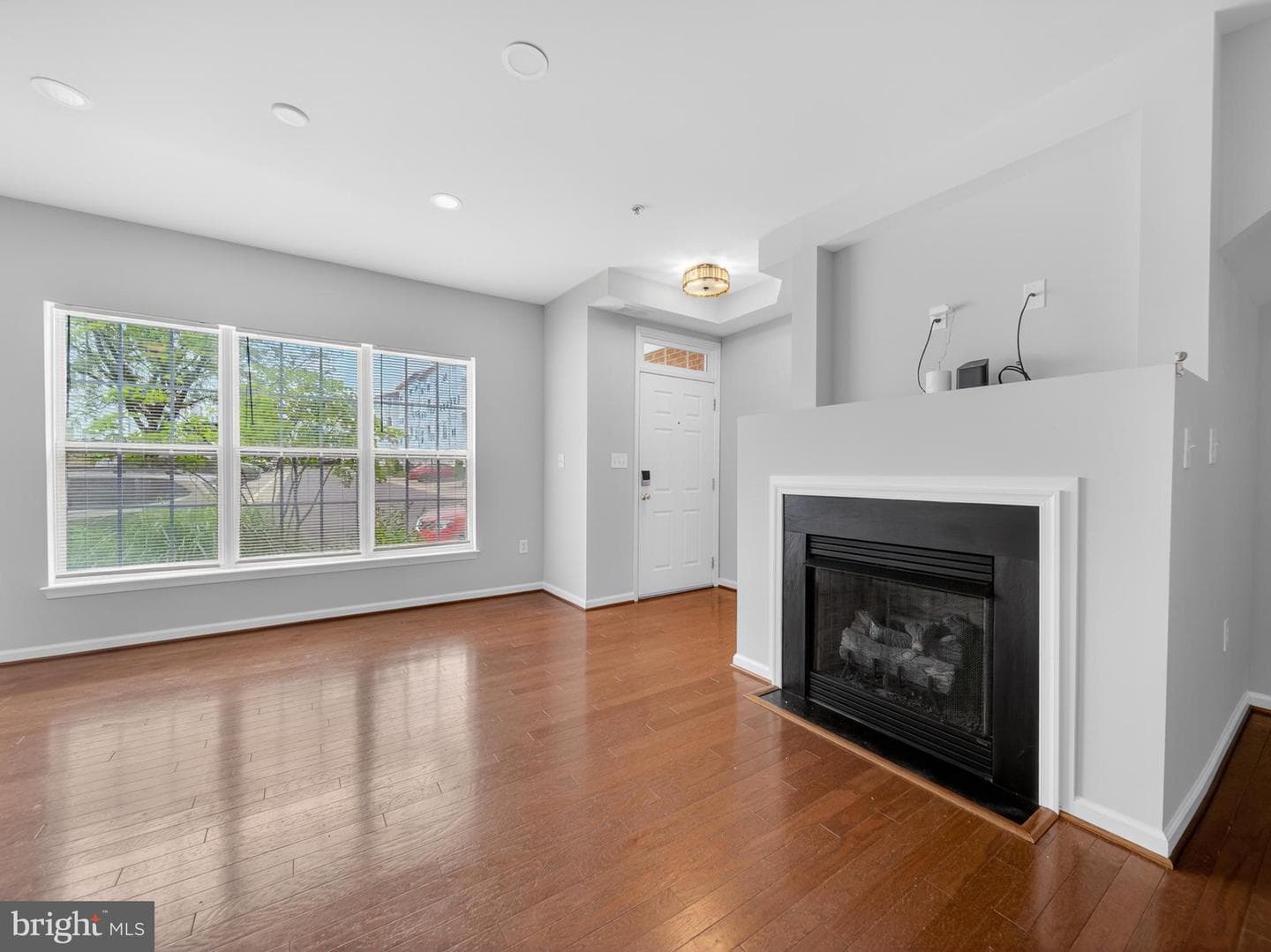 6055 B Wicker Ln # 127 photo 4