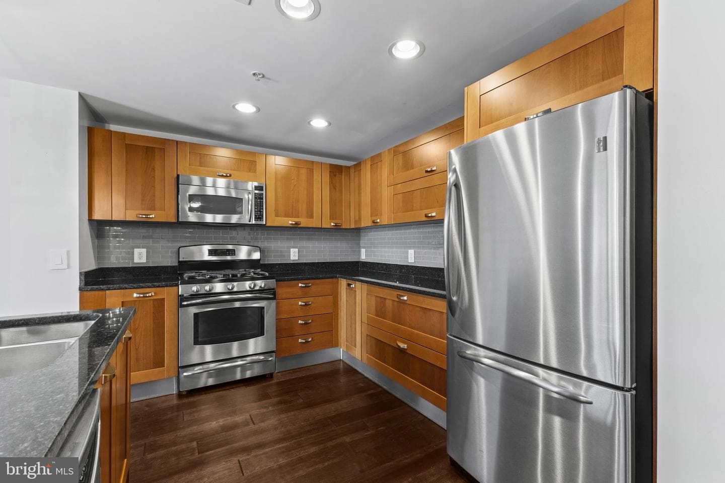 2451 Midtown Avenue #616 photo 5