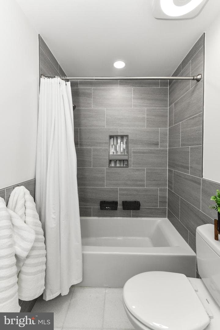 11701 Newbridge Court photo 36