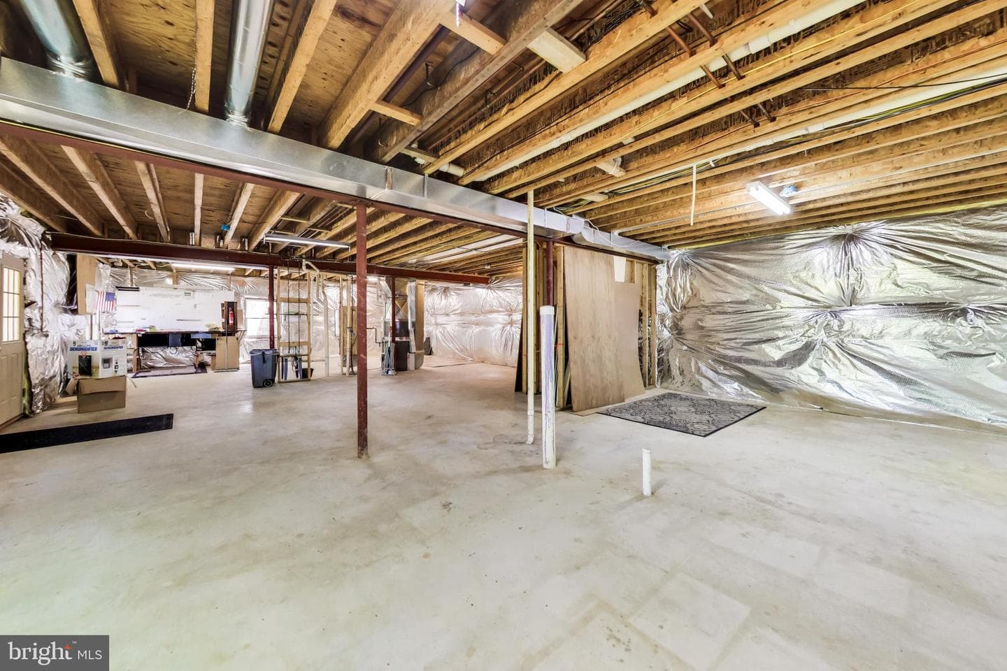 6454 Woodridge Road photo 32