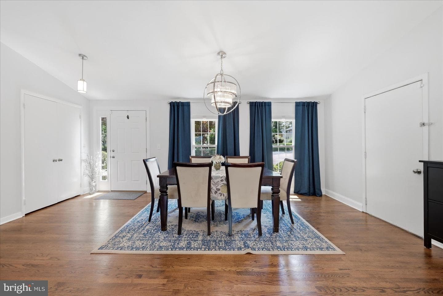 8112 Revatom Court photo 5