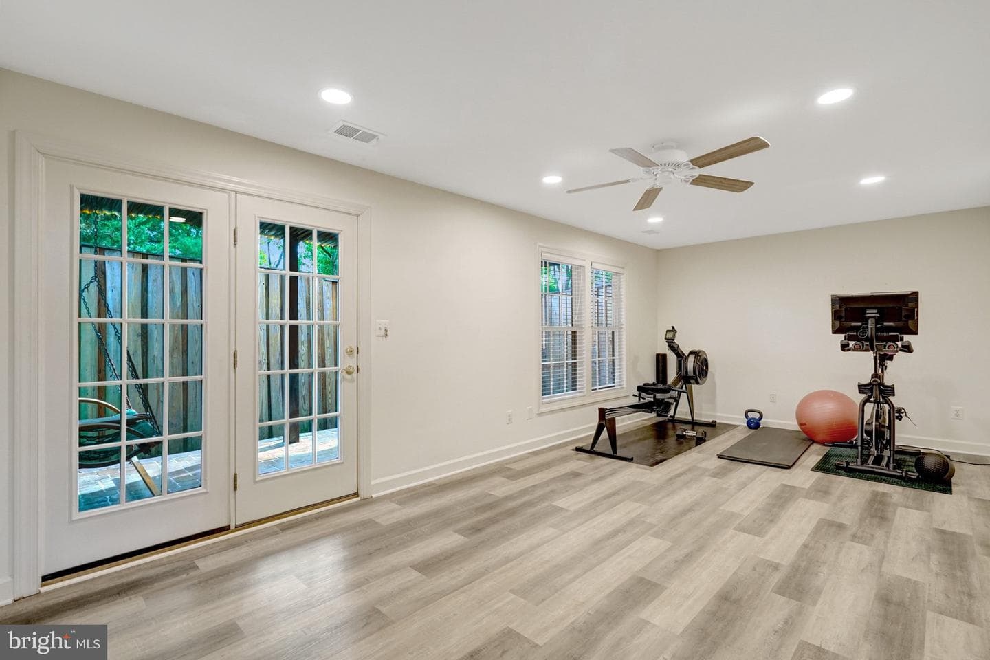 6449 Katherine Ann Lane photo 23
