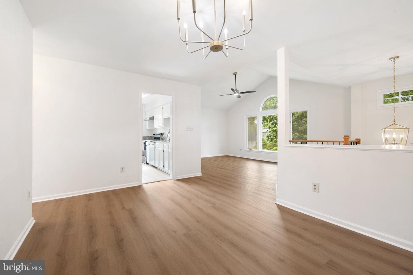 14516 Oak Cluster Drive photo 13