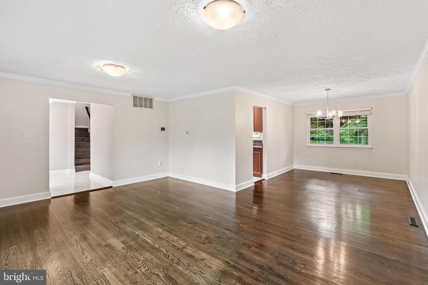 1901 Buckthorn Lane photo 10