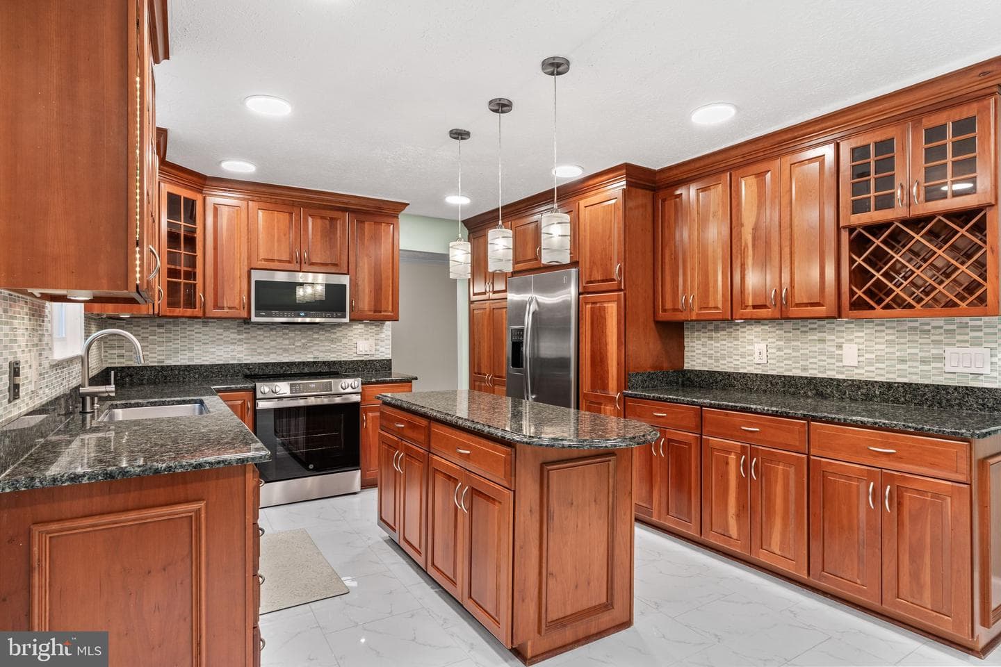 1901 Buckthorn Lane photo 18