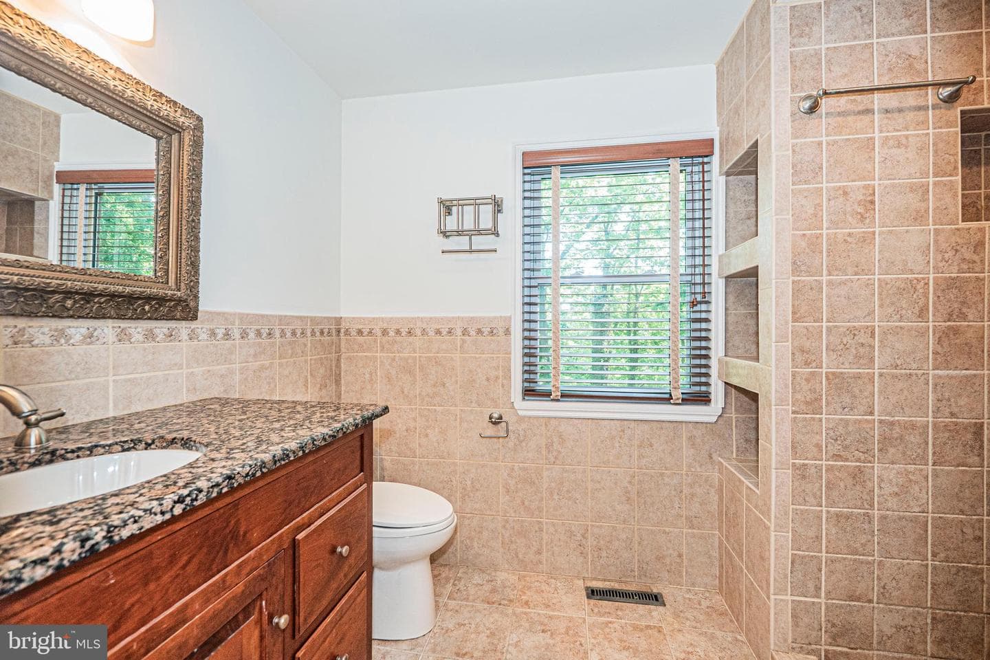 6466 Oakwood Drive photo 23