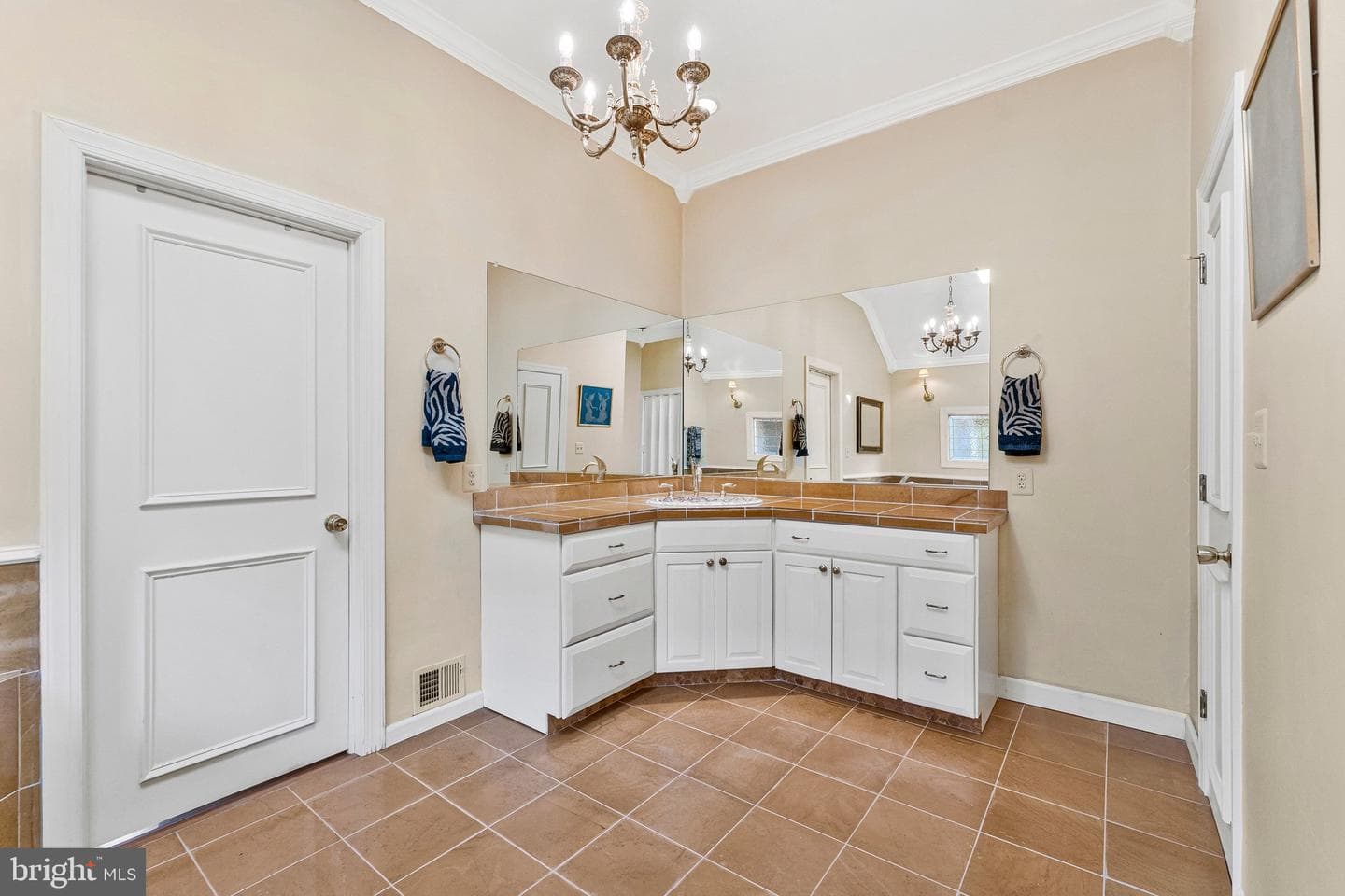 1102 Clover Drive photo 30
