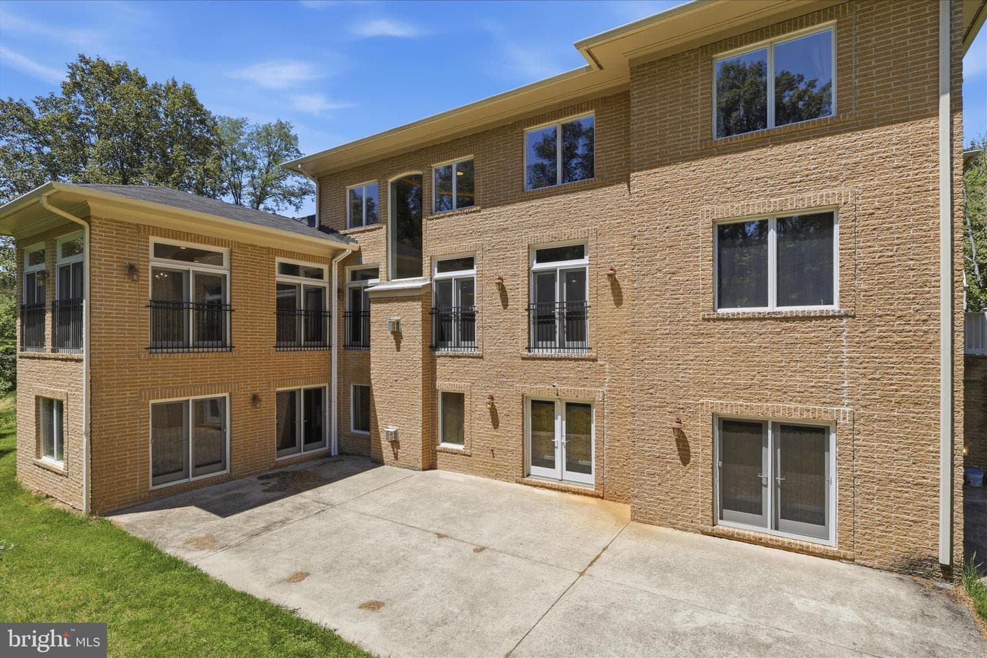 10911 Belgravia Court photo 100