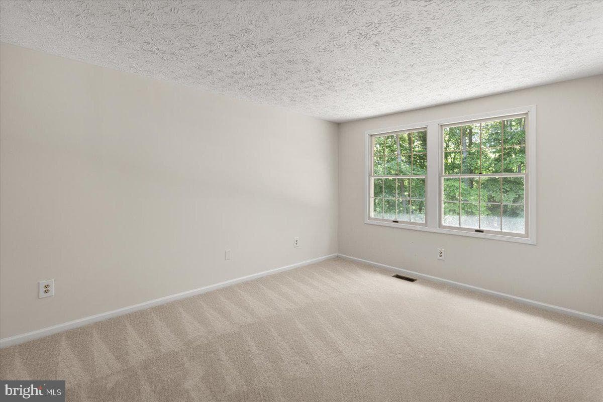7805 Roundabout Way photo 38