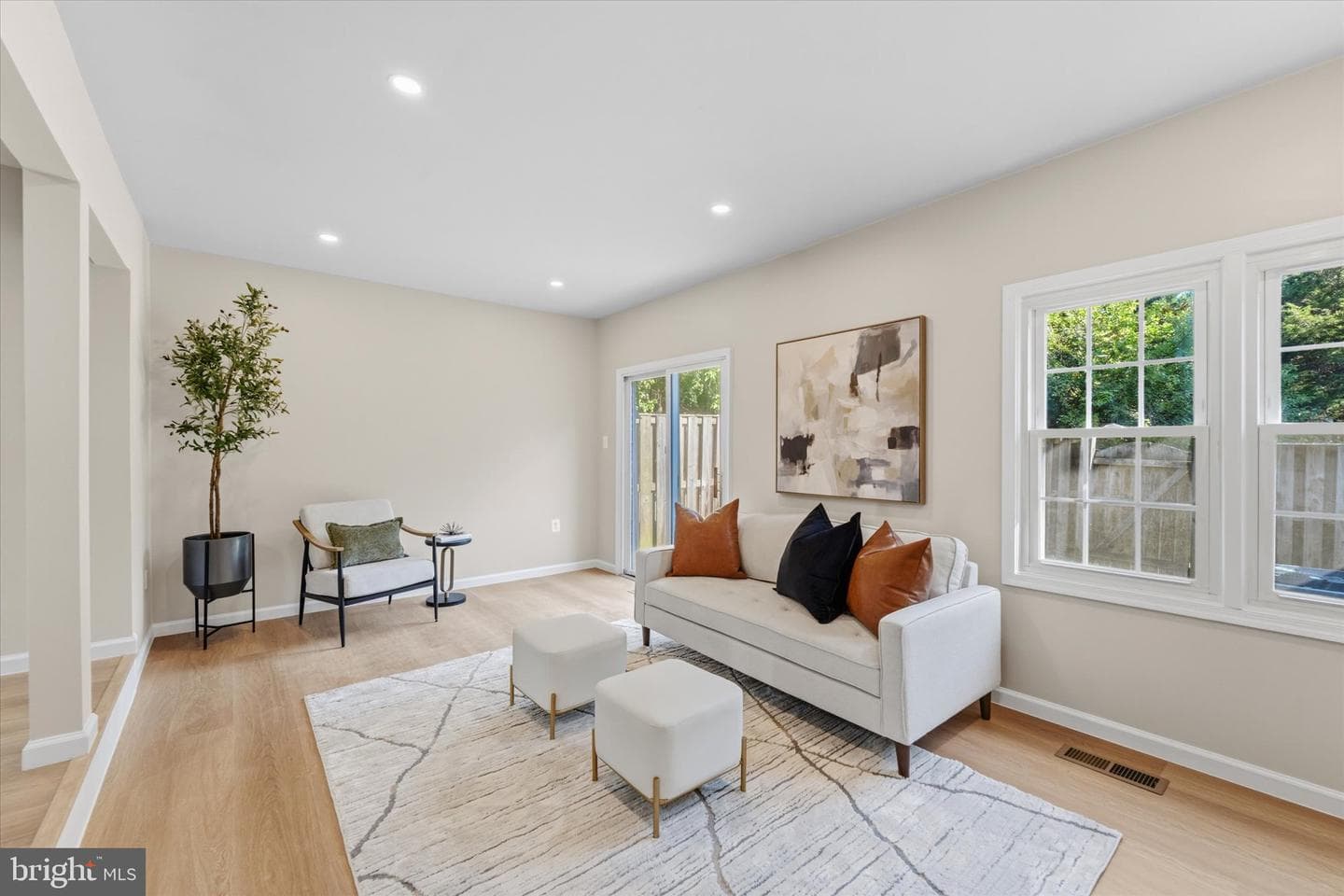 4520 Garbo Court photo 6