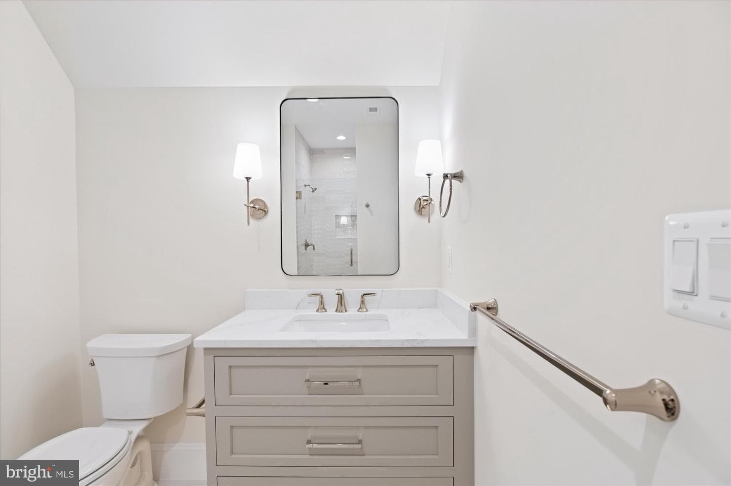 1800 Monza Road photo 57