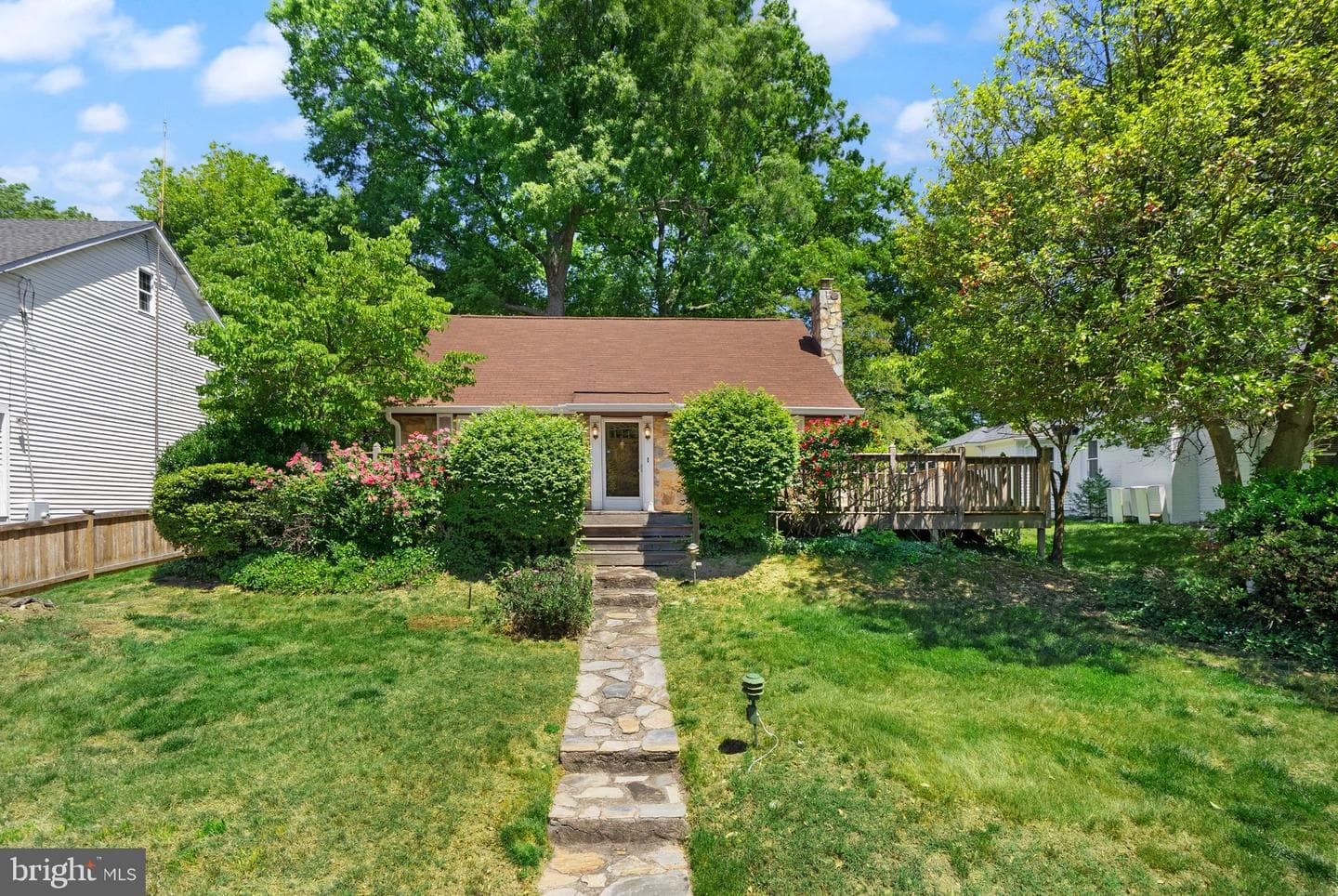 2602 Stone Hedge Drive photo 3