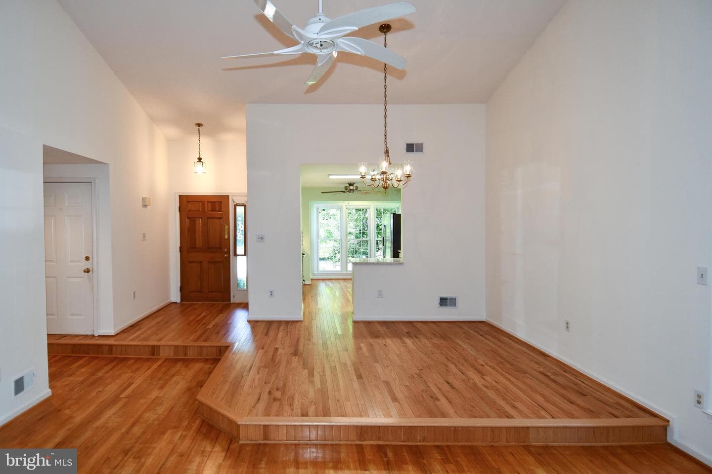 6730 Anders Terrace photo 3