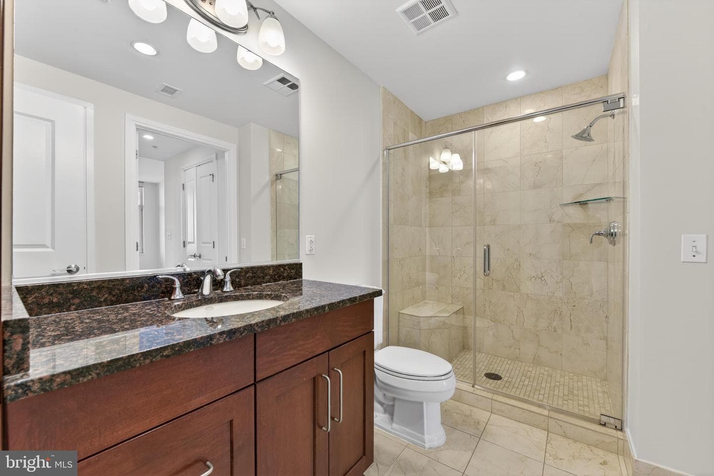 8220 Crestwood Heights #1517 photo 21