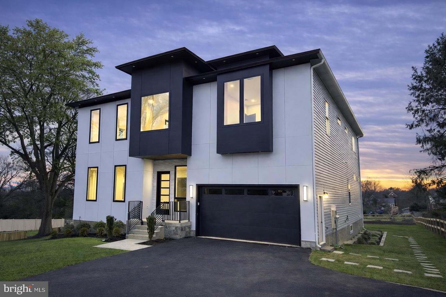 2613 Beacon Hill Rd, Alexandria