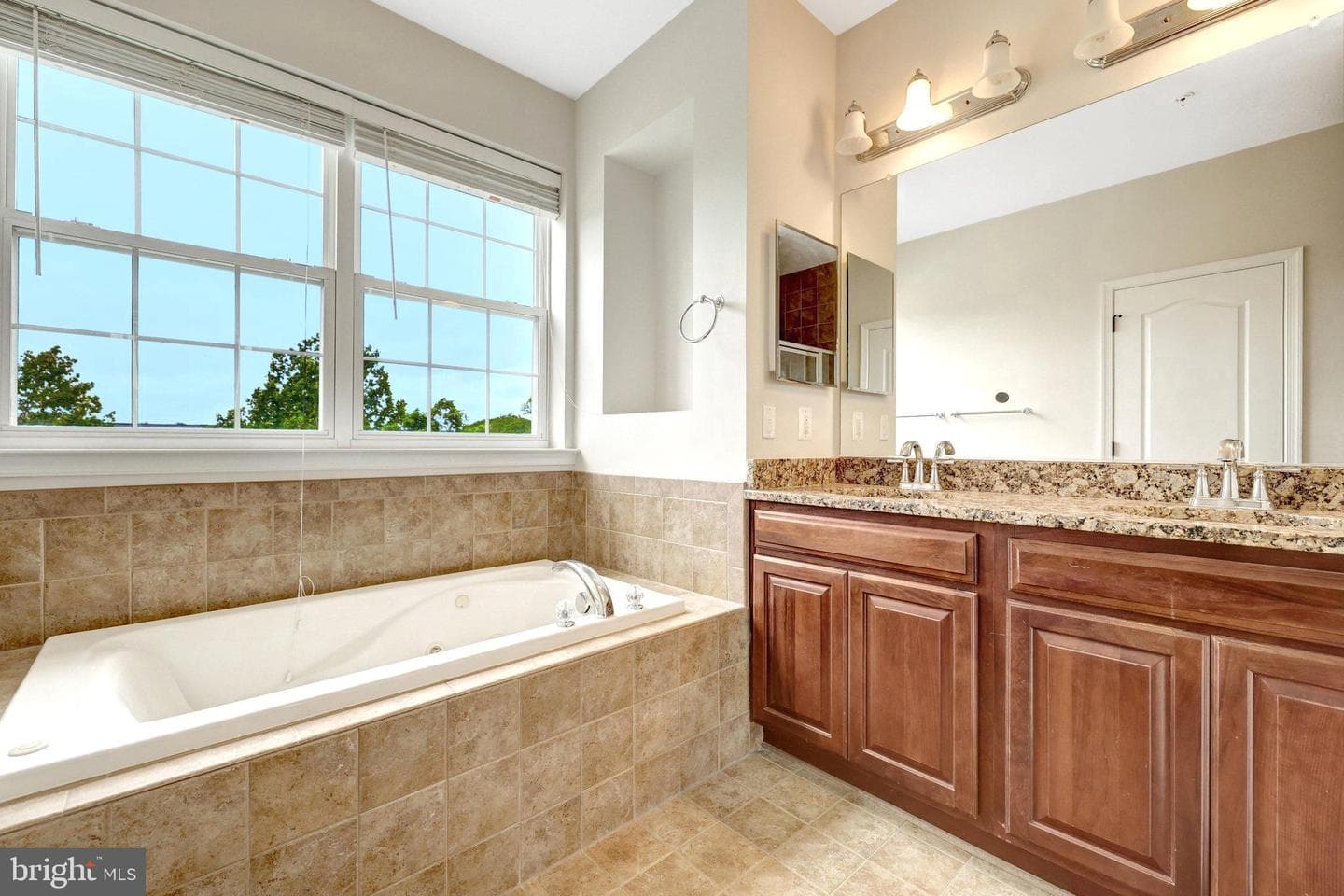 4497 Beacon Grove Circle #4497b photo 14