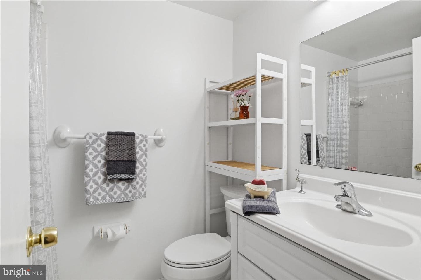 5967 New England Woods Drive photo 26