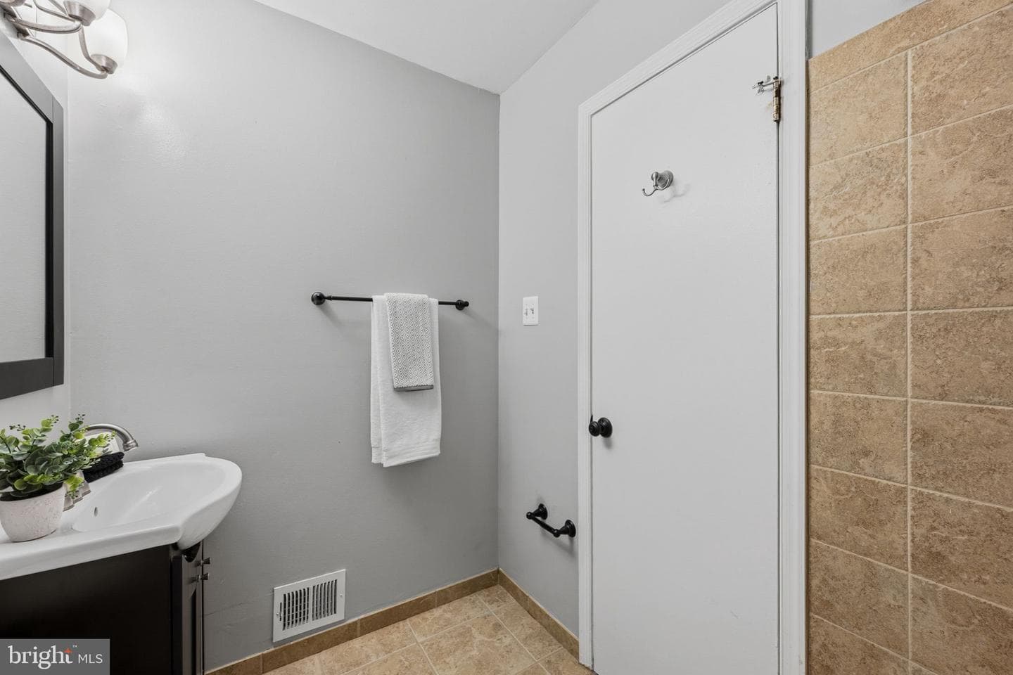 2814 Hyson Lane photo 43
