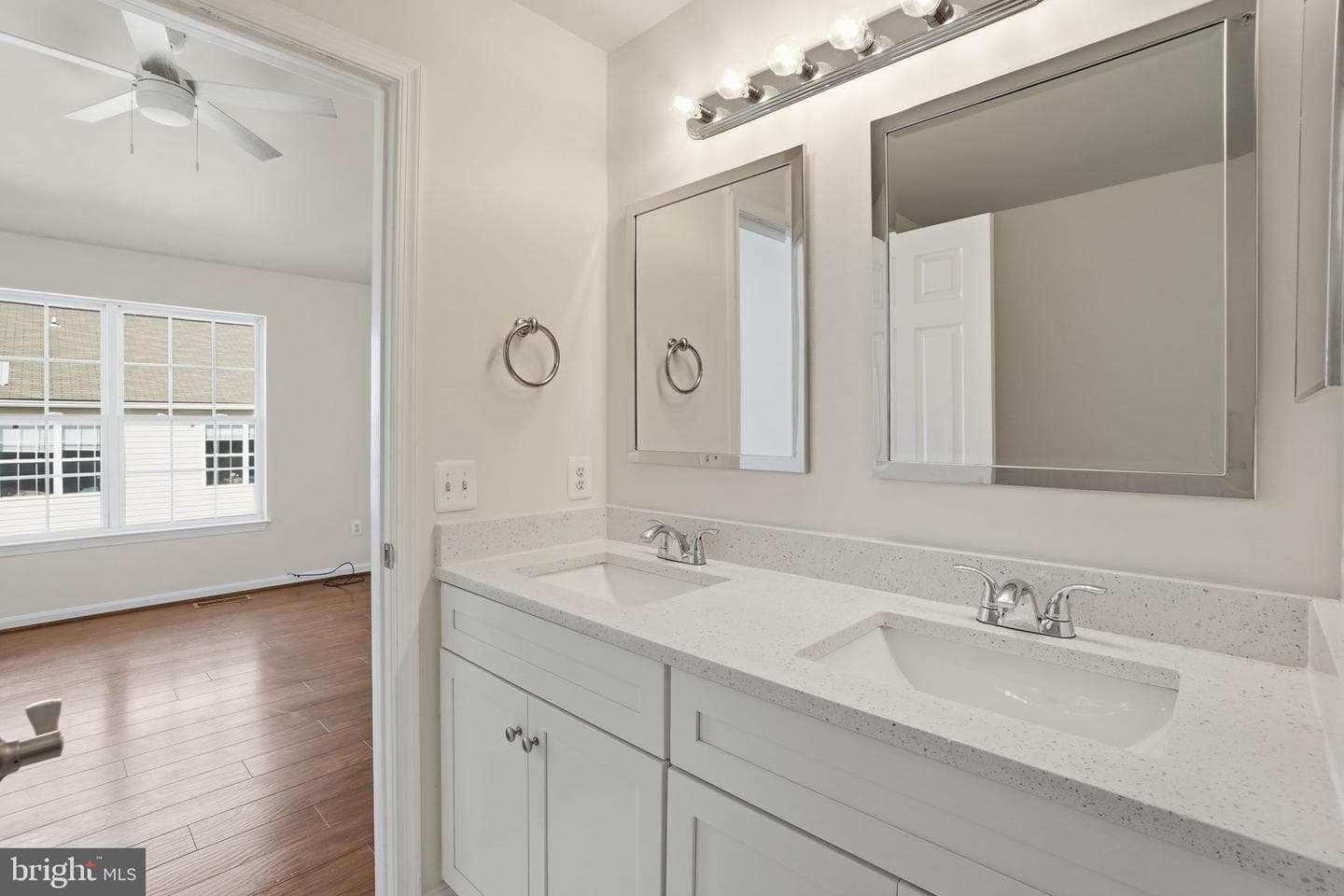 2494 Quick Street #303 photo 15