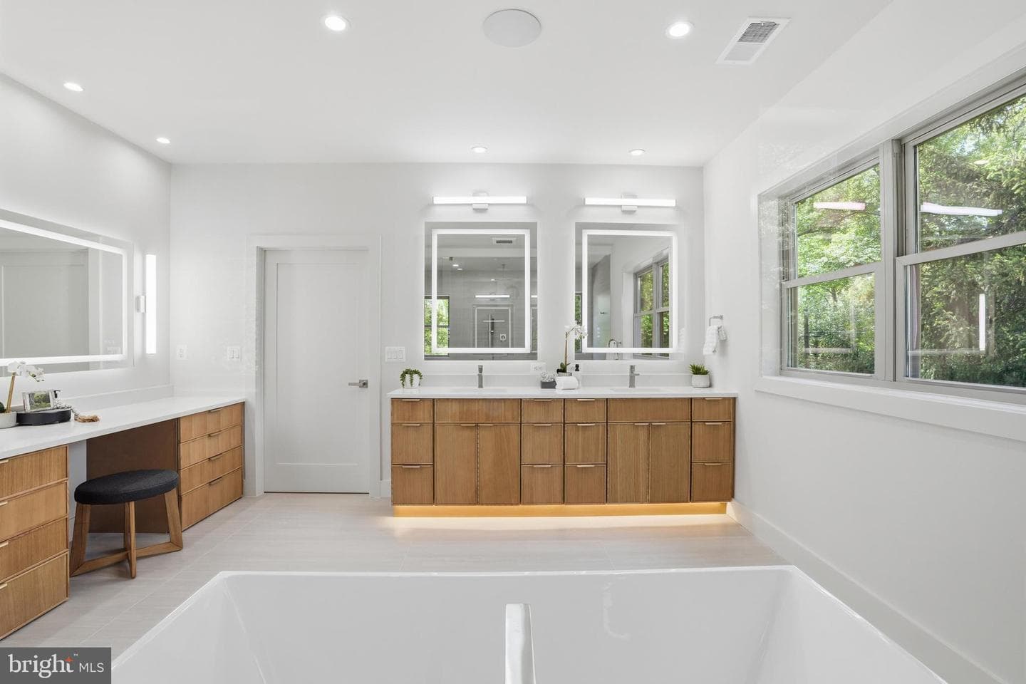 3022 Castle Road photo 52