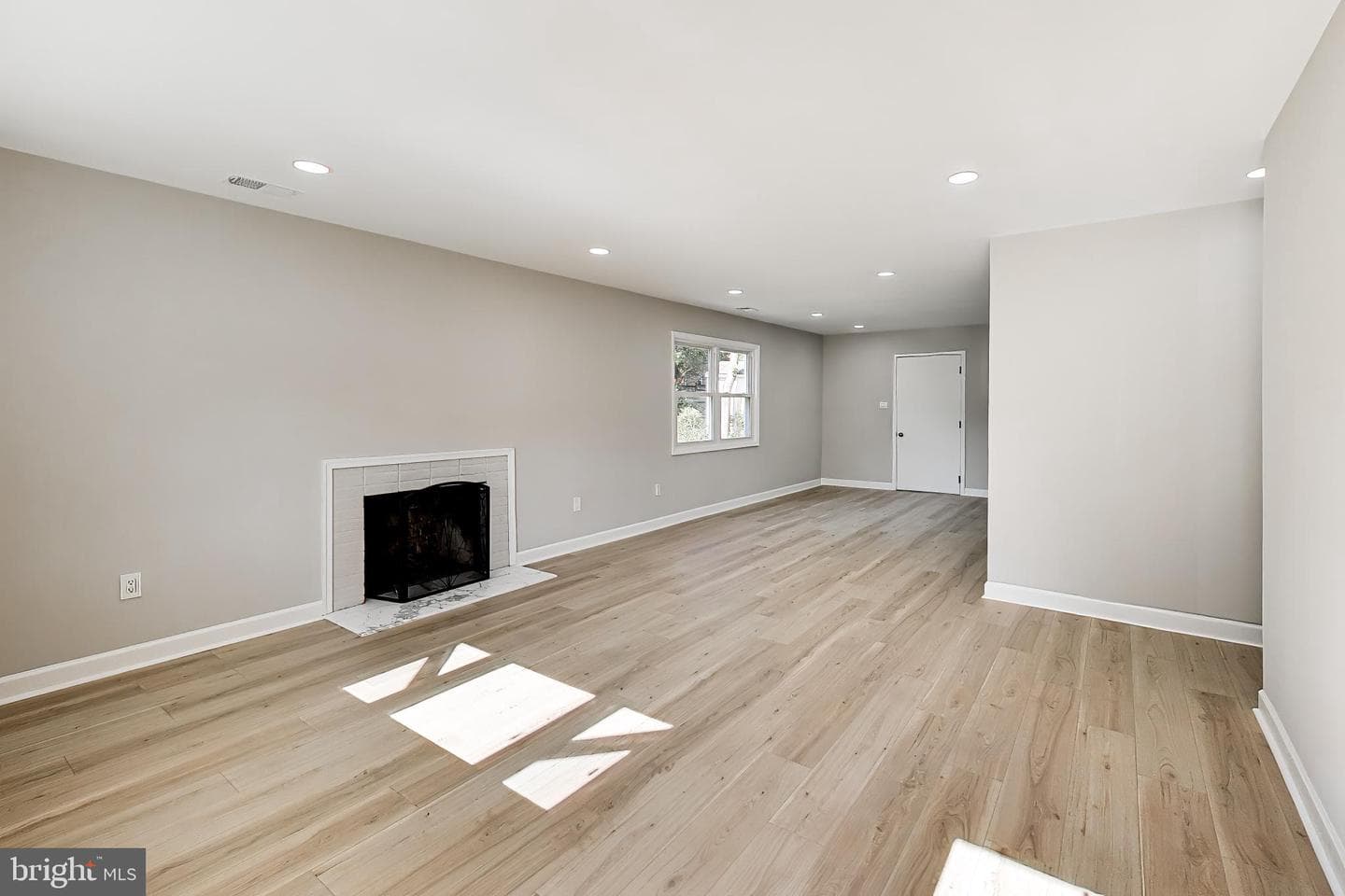 4102 Zion Court photo 3