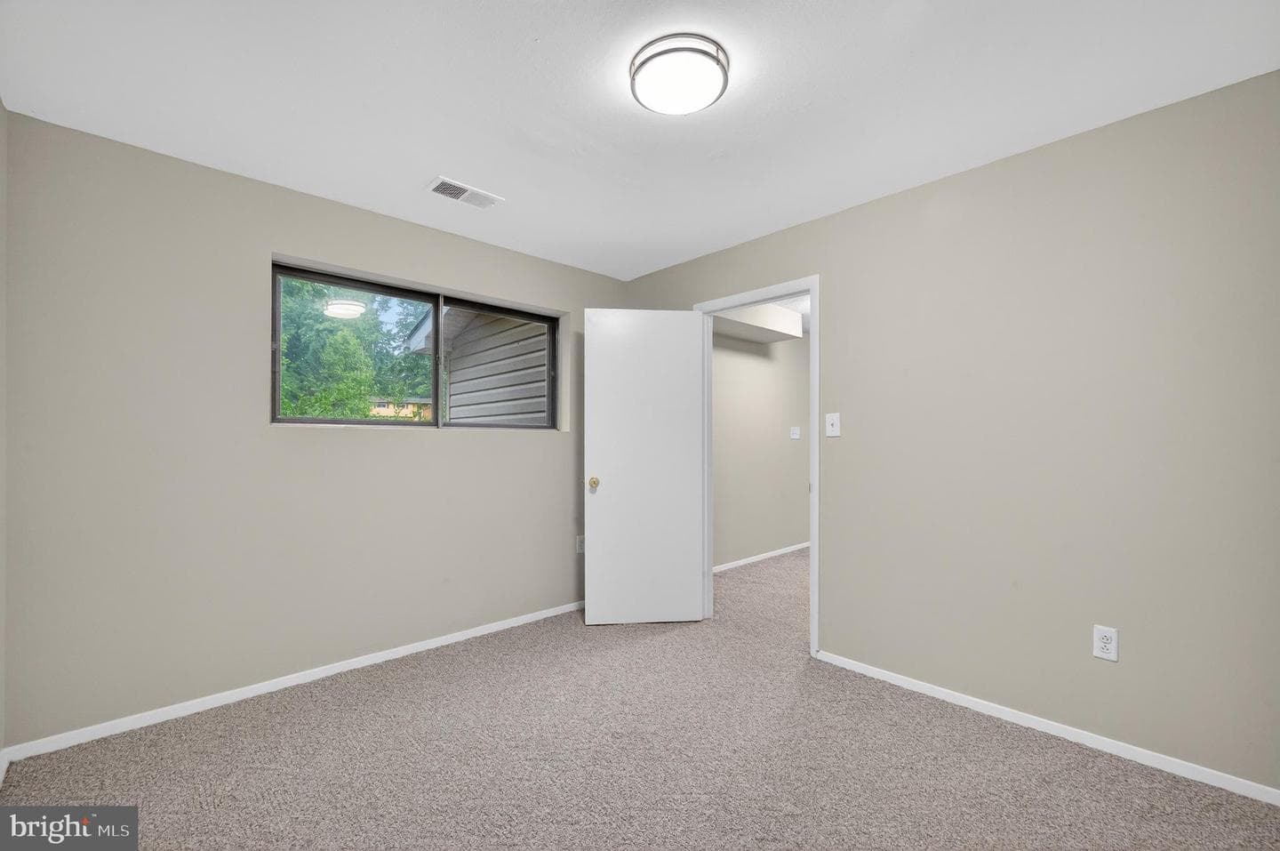 6333 Camilla Street photo 24