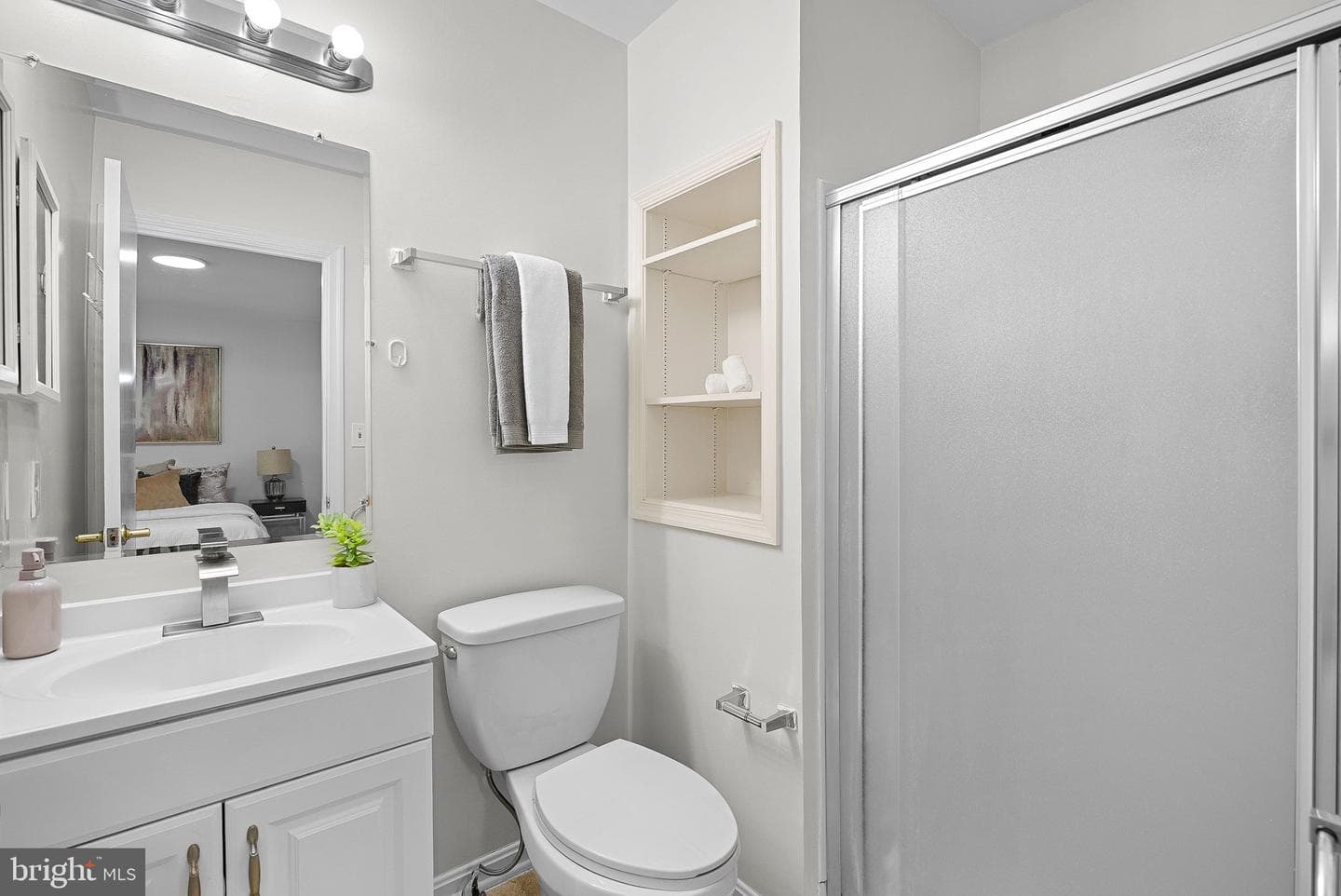 14531 Skipton Court photo 18