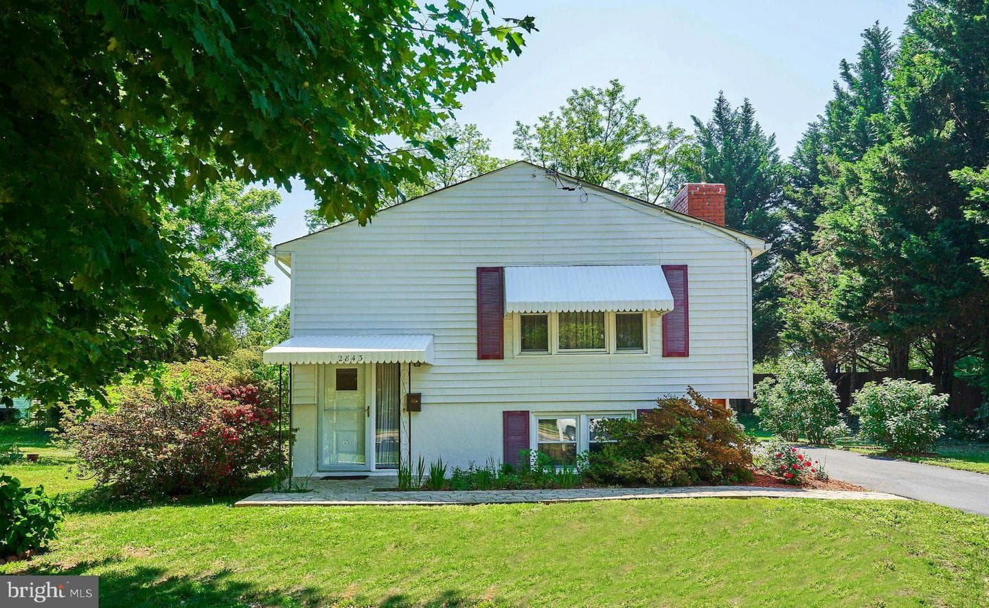 2843 Annandale Road photo 2