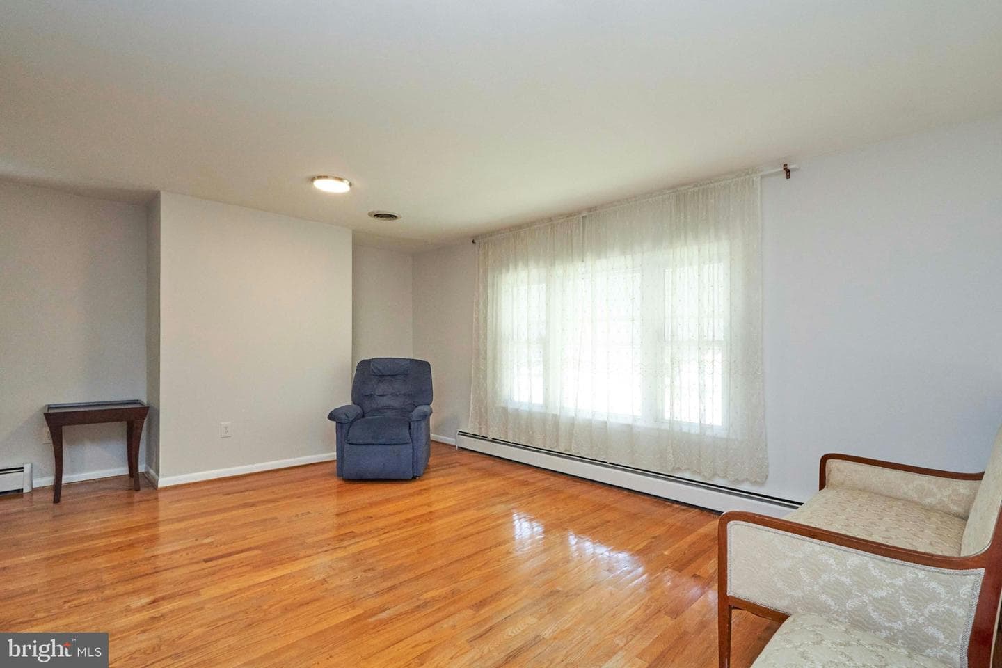 2843 Annandale Road photo 5