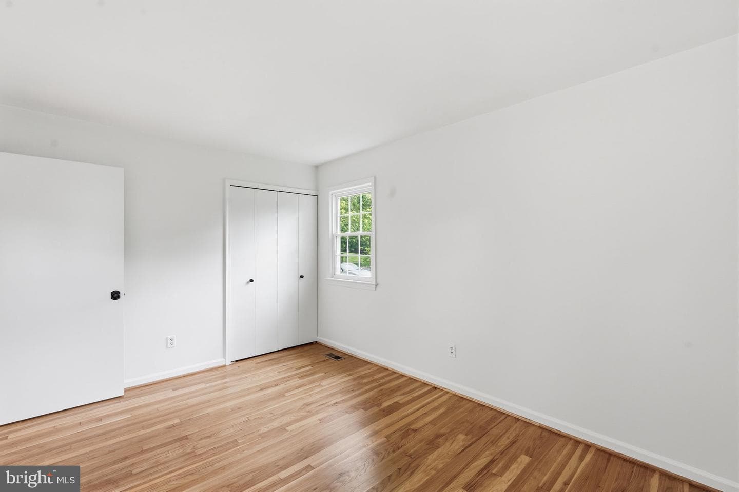 1827 Abbotsford Drive photo 27