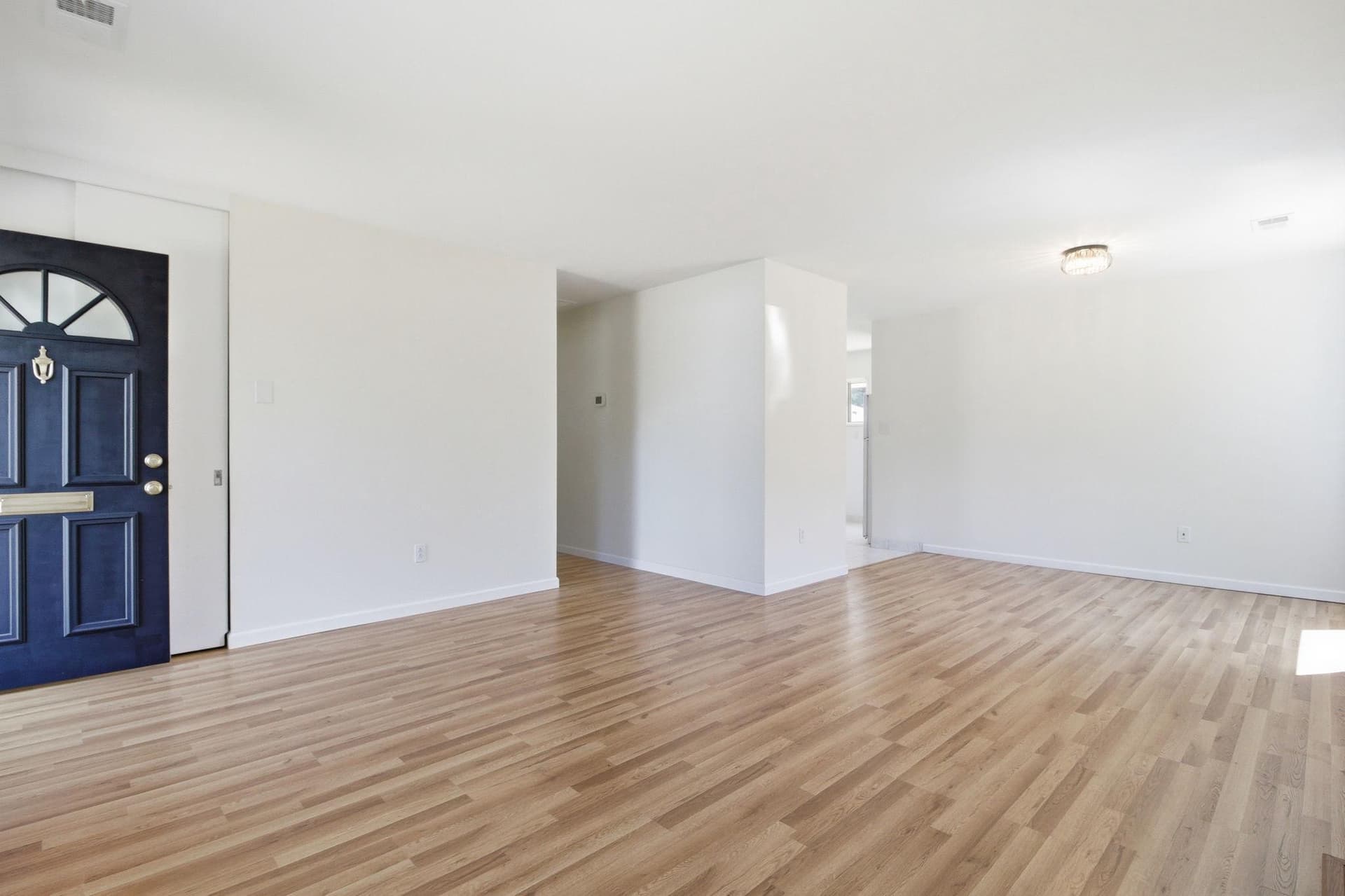 6121 Yellowstone Drive photo 4