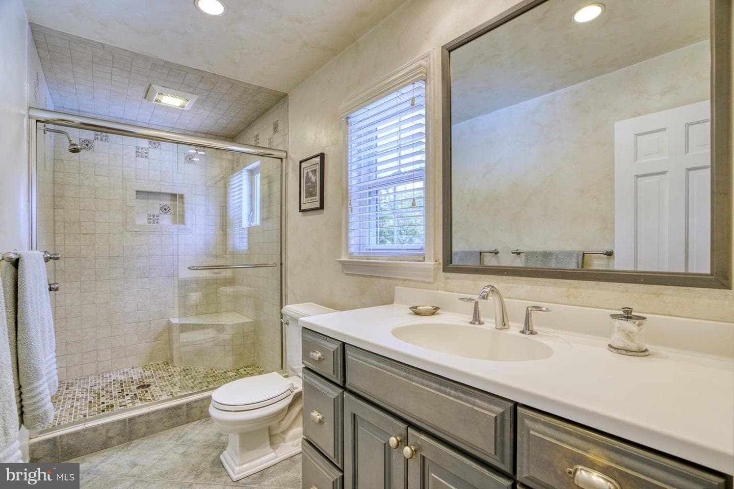9211 Forest Haven Drive photo 32
